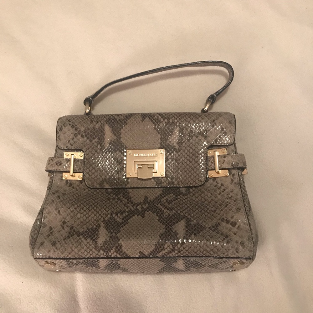 MICHAEL KORS Purse w/ Crossbody Attachment